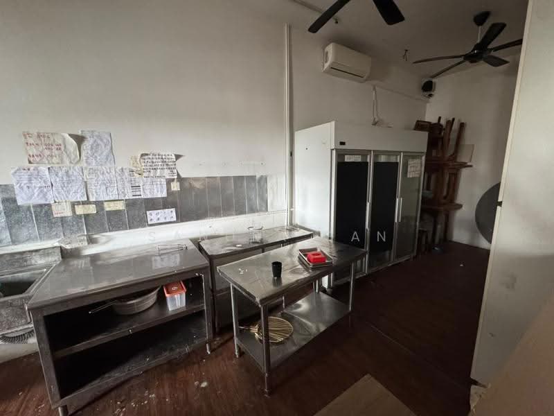 Shop for Rent in Taman Ungku Tun Aminah (Skudai) - Sandra Gan - Kitchen - PropertyGuru.com.my