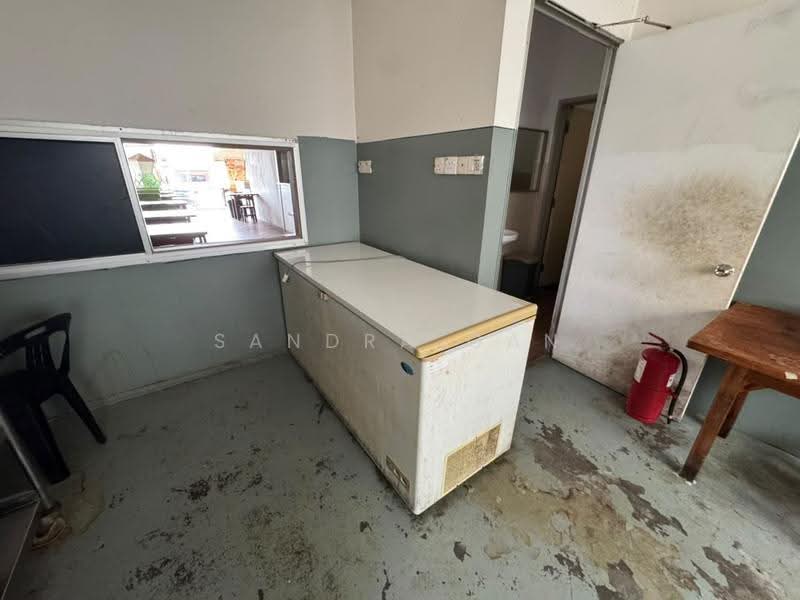 Shop for Rent in Taman Ungku Tun Aminah (Skudai) - Sandra Gan - Interior - PropertyGuru.com.my