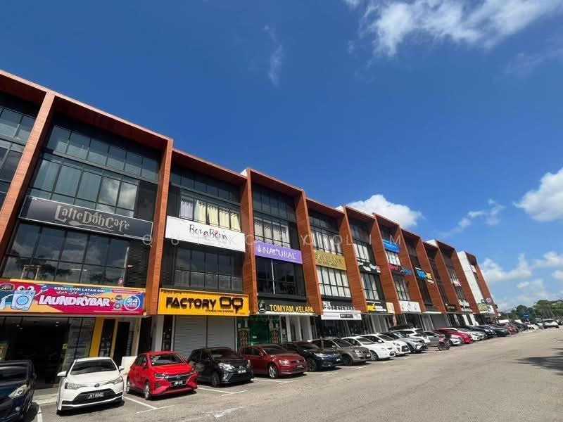 Shop / Office untuk Disewa di Taman Damansara Aliff (Tampoi) - Quinccy Lim - Exterior - PropertyGuru.com.my