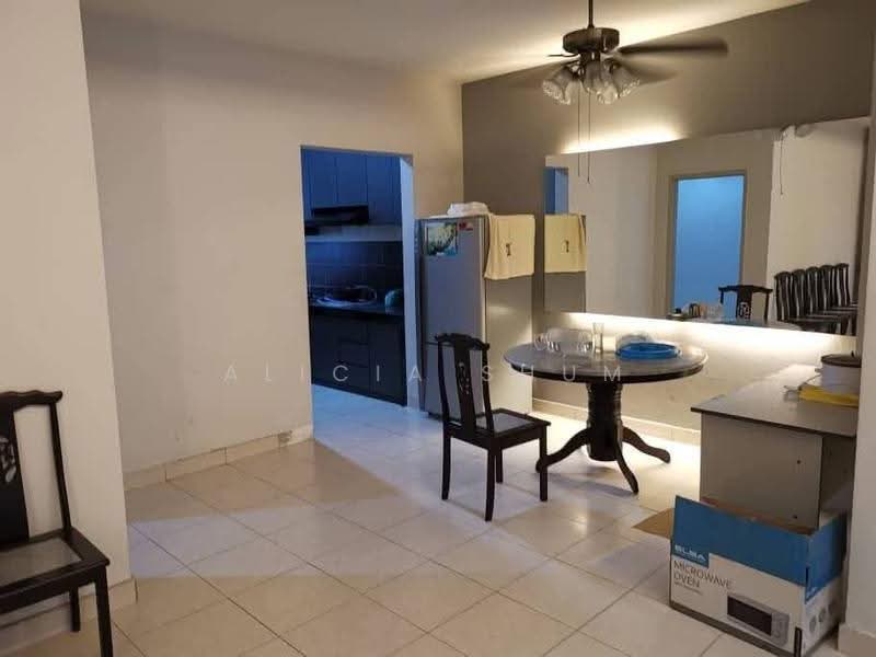 2-storey Terraced House for Sale in Taman Bestari Indah (Ulu Tiram) - Alicia Shum - Kitchen - PropertyGuru.com.my
