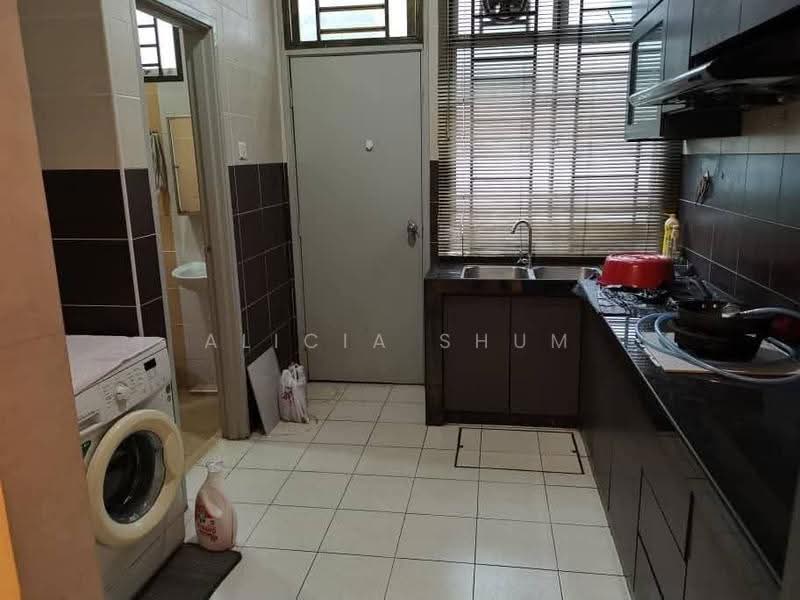 2-storey Terraced House for Sale in Taman Bestari Indah (Ulu Tiram) - Alicia Shum - Kitchen - PropertyGuru.com.my