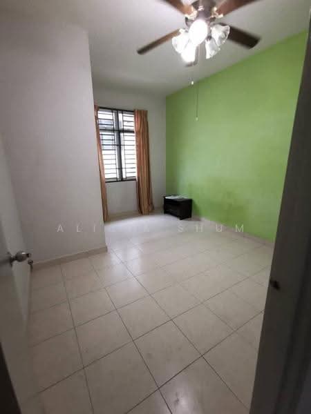 2-storey Terraced House for Sale in Taman Bestari Indah (Ulu Tiram) - Alicia Shum - Interior - PropertyGuru.com.my