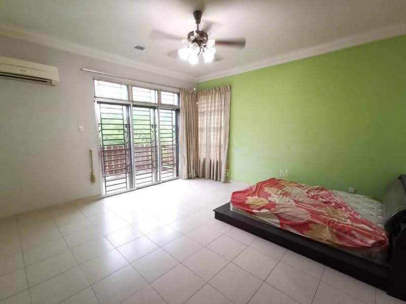 2-storey Terraced House for Sale in Taman Bestari Indah (Ulu Tiram) - Alicia Shum - Bedroom - PropertyGuru.com.my