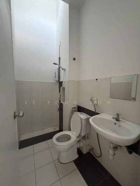 2-storey Terraced House for Sale in Setia Tropika (Johor Bahru) - Ee Fong Toh - Bathroom - PropertyGuru.com.my