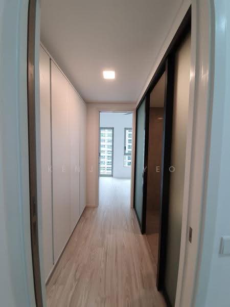 Service Residence for Sale at Cantara Residences - Kenjjo Yeo - Corridor - PropertyGuru.com.my