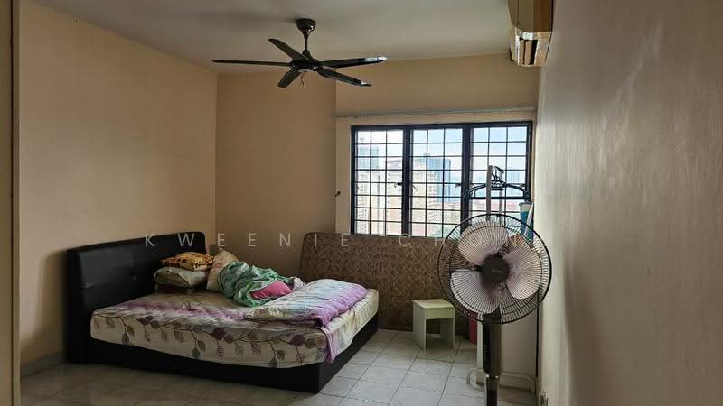 Kondominium untuk Dijual di Mentari Kondominium - Kweenie Chong - Bedroom - PropertyGuru.com.my