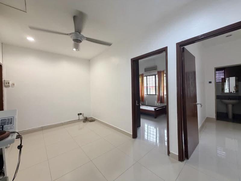 Rumah Teres 2-Tingkat untuk Dijual di Bandar Sri Damansara (Selangor) - Alven Lim - Bedroom - PropertyGuru.com.my