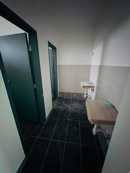 Shop / Office for Rent in Bandar Baru Permas Jaya (Permas Jaya) - Max Ng - Interior - PropertyGuru.com.my