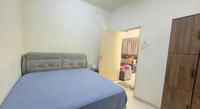 Terraced House for Sale in Bandar Putera 2 (Klang) - Syahmi Shahordin - Bedroom - PropertyGuru.com.my
