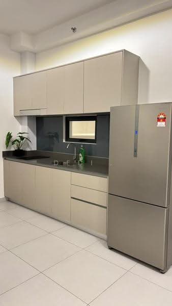 Kediaman Servis untuk Disewa di Sinaran @ Utropolis - Dedi . - Kitchen - PropertyGuru.com.my