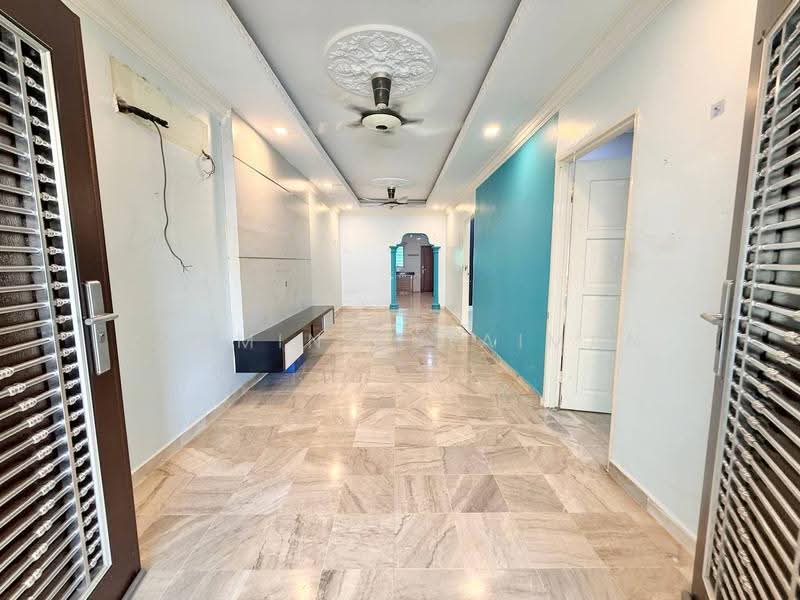 Terraced House for Sale in Bandar Seremban Selatan (Seremban) - Yasmin Sulaiman - Living Room - PropertyGuru.com.my