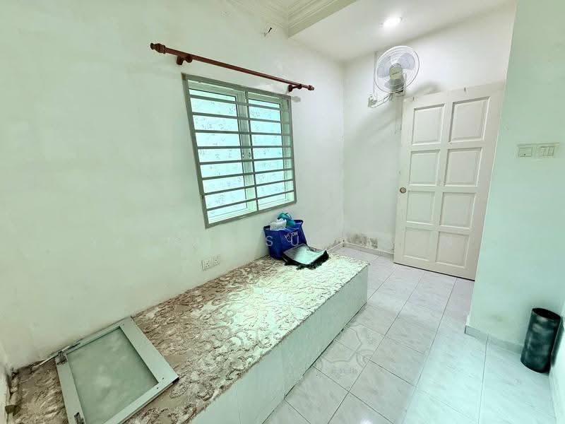 Terraced House for Sale in Bandar Seremban Selatan (Seremban) - Yasmin Sulaiman - Bedroom - PropertyGuru.com.my
