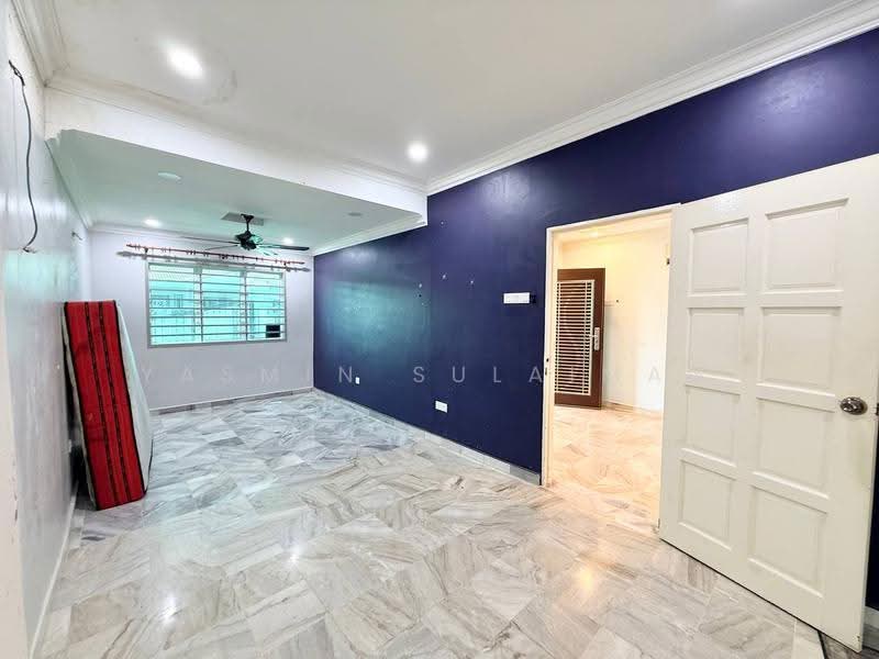 Terraced House for Sale in Bandar Seremban Selatan (Seremban) - Yasmin Sulaiman - Living Room - PropertyGuru.com.my