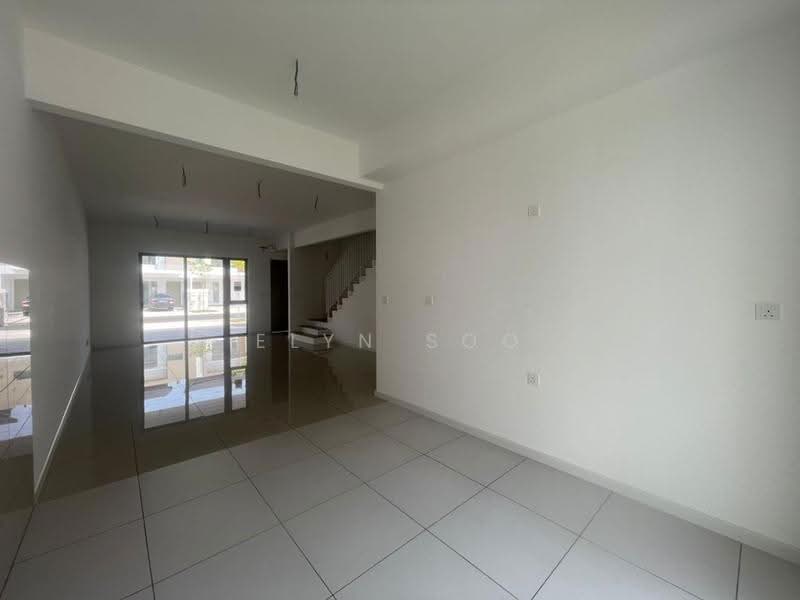 2-storey Terraced House for Rent in Bandar Gamuda Cove (Dengkil) - Elyn Soo - Living Room - PropertyGuru.com.my