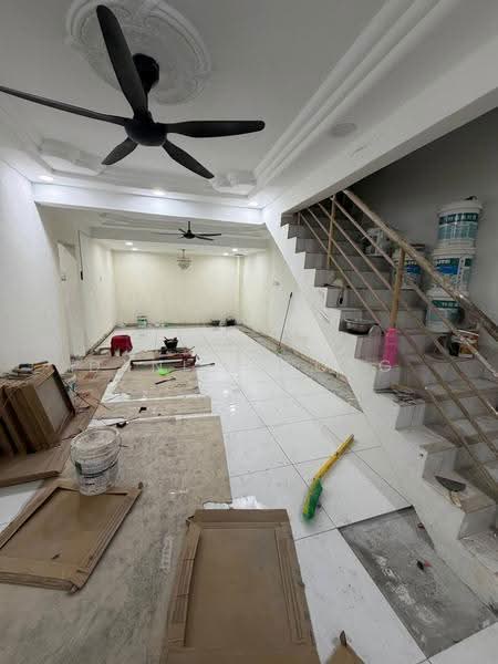 2-storey Terraced House for Sale in Taman Bukit Mewah (Tampoi) - Daniel Yong - Interior - PropertyGuru.com.my