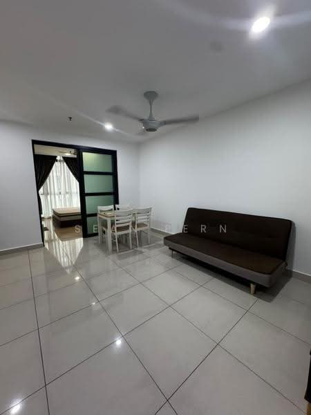 Kediaman Servis untuk Disewa di H2O Residences - Sean Pern - Living Room - PropertyGuru.com.my