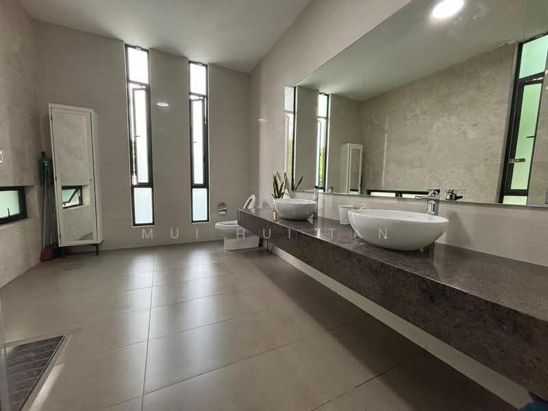 Bungalow House for Sale in Masai (Johor) - Mui Hui Tan - Bathroom - PropertyGuru.com.my