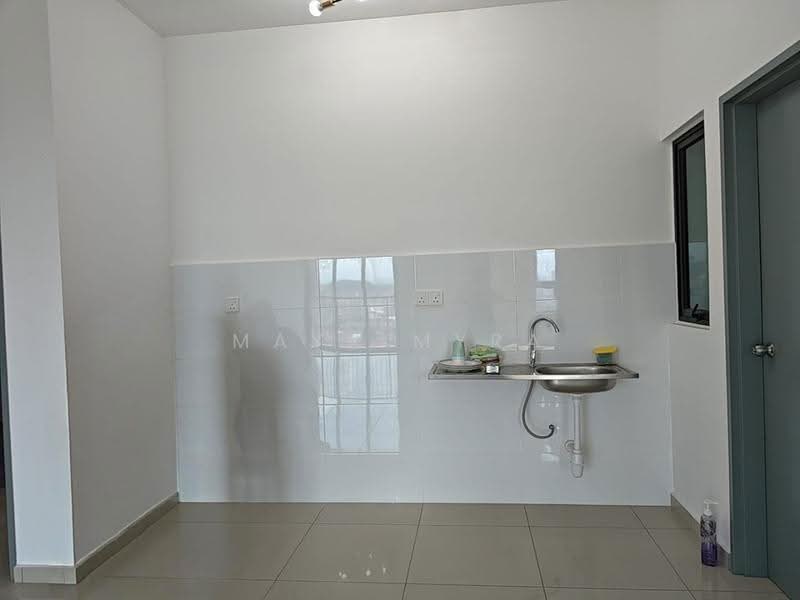 Kediaman Servis untuk Disewa di Parkland Residence @ Kajang 2 - Maya Myra - Kitchen - PropertyGuru.com.my