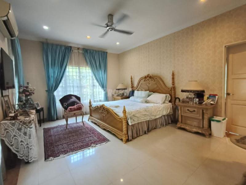 Bungalow House untuk Dijual di Bukit Jelutong (Shah Alam) - Reena Sarif - Master Bedroom - PropertyGuru.com.my