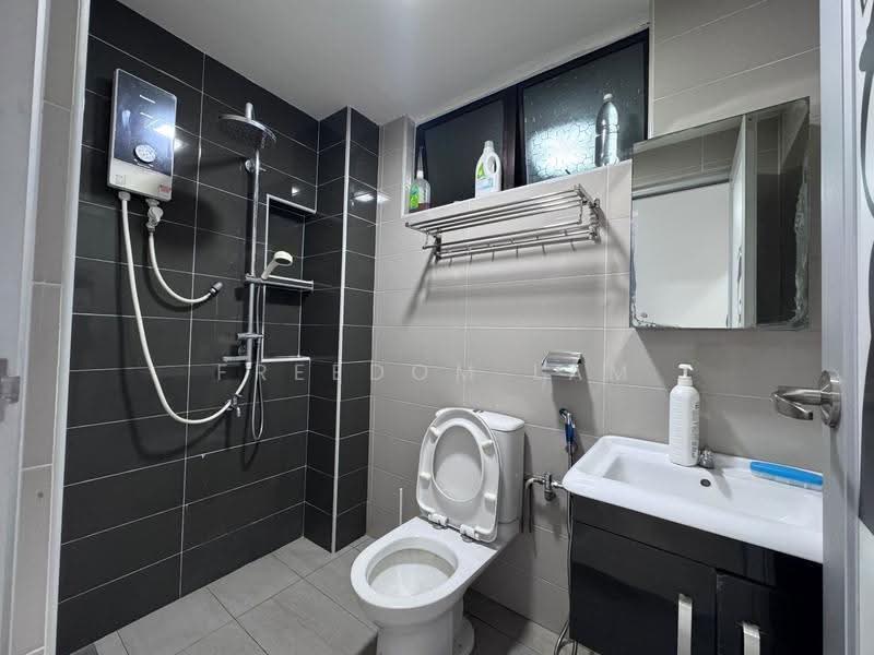 Condominium for Sale at Skudai Villa - Freedom Lam - Bathroom - PropertyGuru.com.my