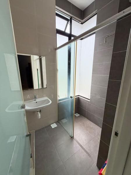 2-storey Terraced House for Sale in Taman Austin Duta (Tebrau) - Austing Ng - Bathroom - PropertyGuru.com.my
