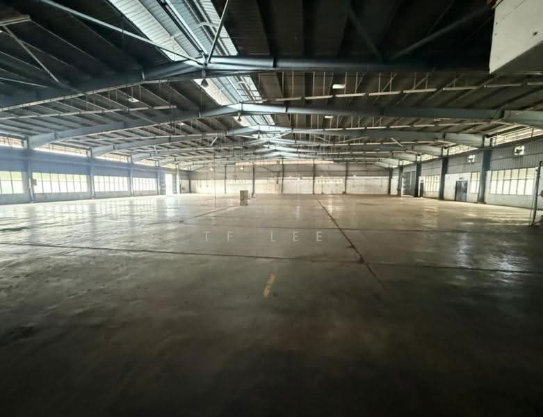 Warehouse for Rent in Seksyen 27 (Shah Alam) - TF Lee - Interior - PropertyGuru.com.my