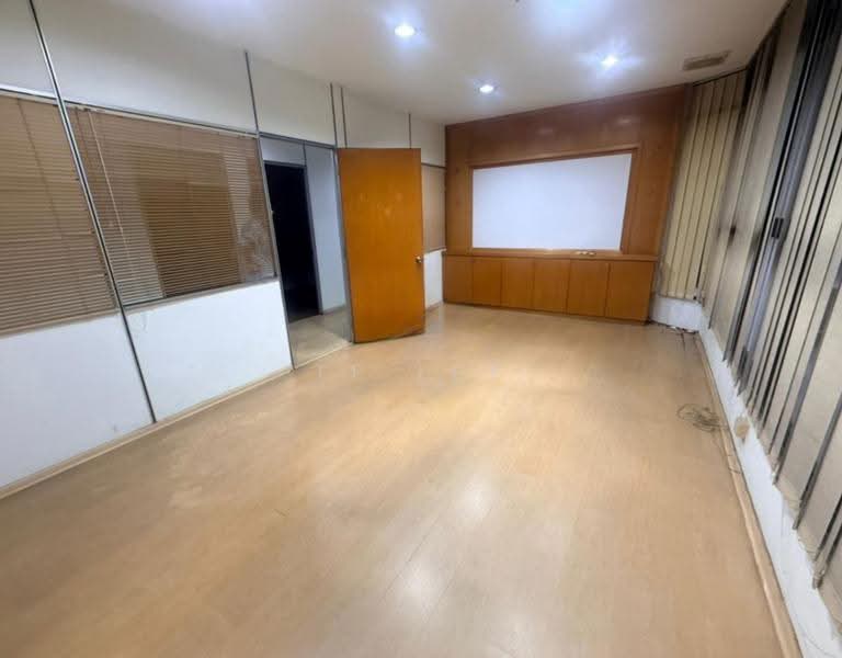Warehouse for Rent in Seksyen 27 (Shah Alam) - TF Lee - Interior - PropertyGuru.com.my
