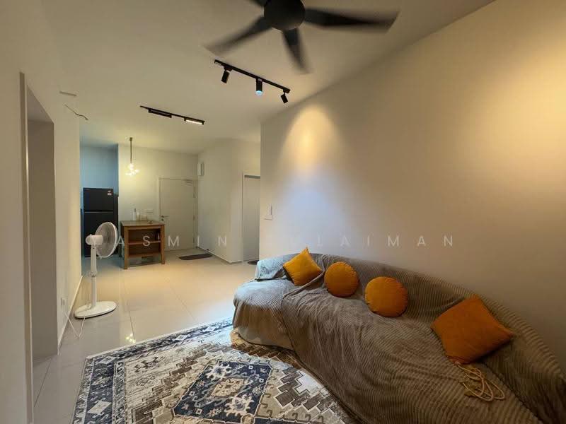 Kondominium untuk Disewa di Sky Awani Residensi 4 - Yasmin Sulaiman - Living Room - PropertyGuru.com.my