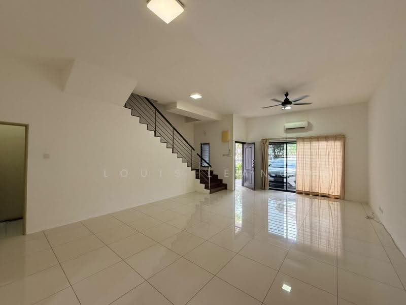 3-storey Terraced House for Sale in Bandar Mahkota Cheras (Cheras) - Louis Leang - Living Room - PropertyGuru.com.my