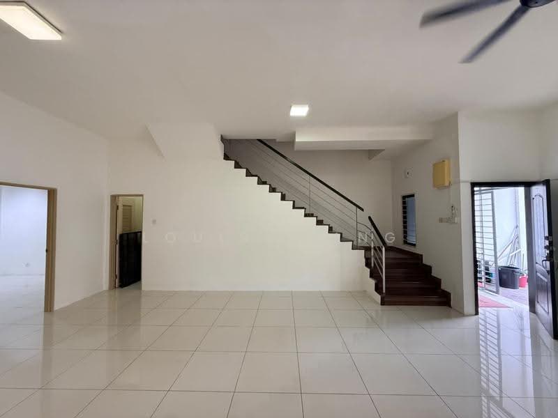 3-storey Terraced House for Sale in Bandar Mahkota Cheras (Cheras) - Louis Leang - Living Room - PropertyGuru.com.my