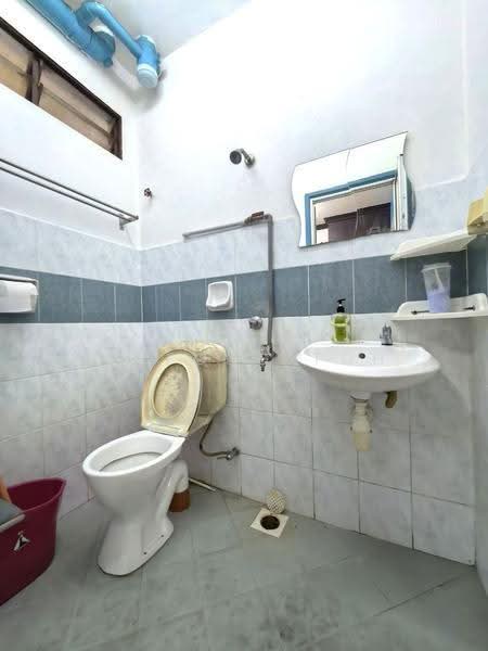 Rumah Teres 2-Tingkat untuk Dijual di Taman Sri Pulai Perdana (Skudai) - Ee Fong Toh - Bathroom - PropertyGuru.com.my