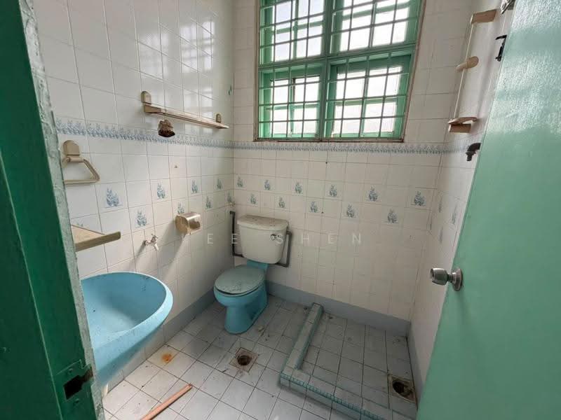 2-storey Terraced House for Rent in Taman Bayu Perdana (Klang) - Kee Shen - Bathroom - PropertyGuru.com.my