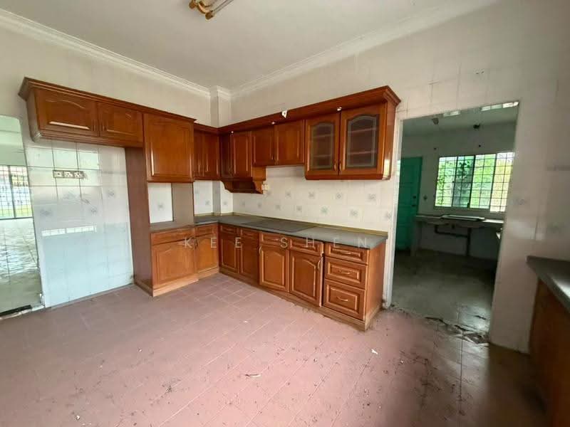 2-storey Terraced House for Rent in Taman Bayu Perdana (Klang) - Kee Shen - Kitchen - PropertyGuru.com.my