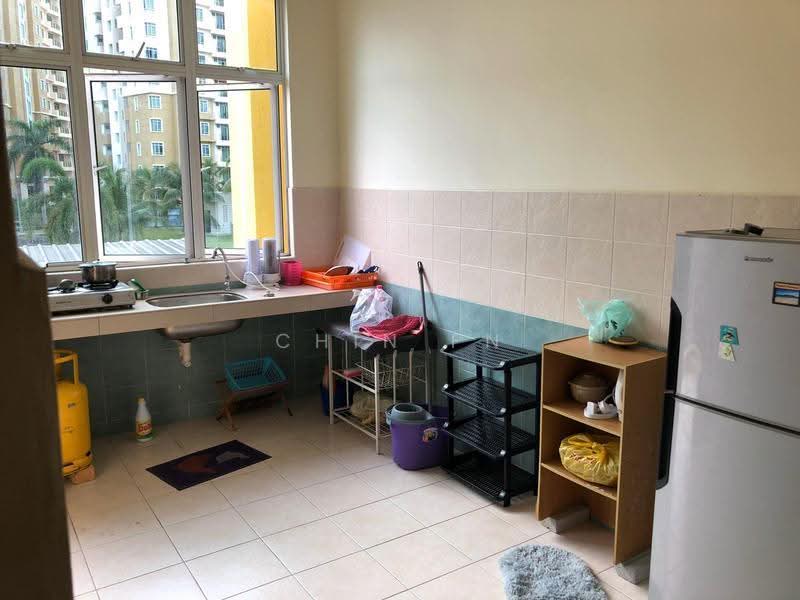 Apartment for Sale at Pangsapuri Bukit Beruang Permai (University Green) - CHIN FN - Kitchen - PropertyGuru.com.my