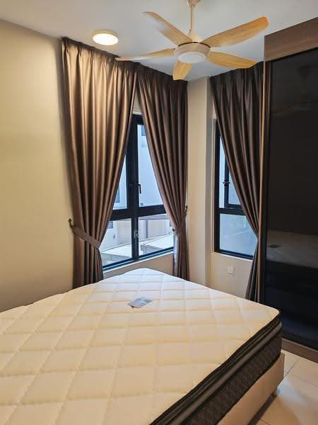 Kediaman Servis untuk Disewa di Residensi Estetik 8 (Est8) - Rex Tan - Bedroom - PropertyGuru.com.my