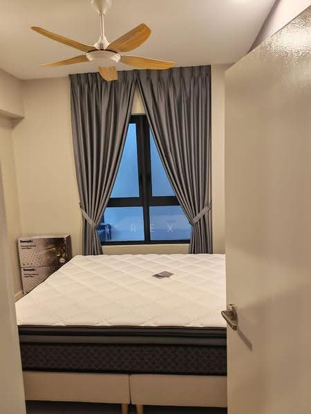 Kediaman Servis untuk Disewa di Residensi Estetik 8 (Est8) - Rex Tan - Bedroom - PropertyGuru.com.my