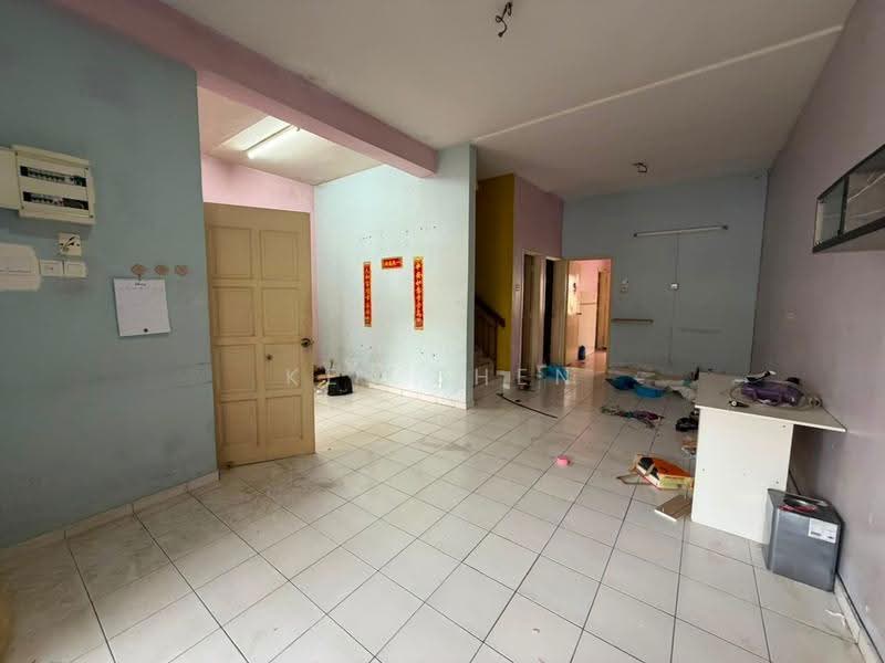 Rumah Teres 2-Tingkat untuk Disewa di Bandar Puteri Klang (Klang) - Kee Shen - Living Room - PropertyGuru.com.my