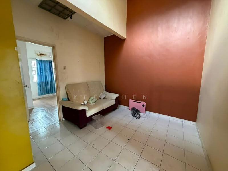 Rumah Teres 2-Tingkat untuk Disewa di Bandar Puteri Klang (Klang) - Kee Shen - Living Room - PropertyGuru.com.my