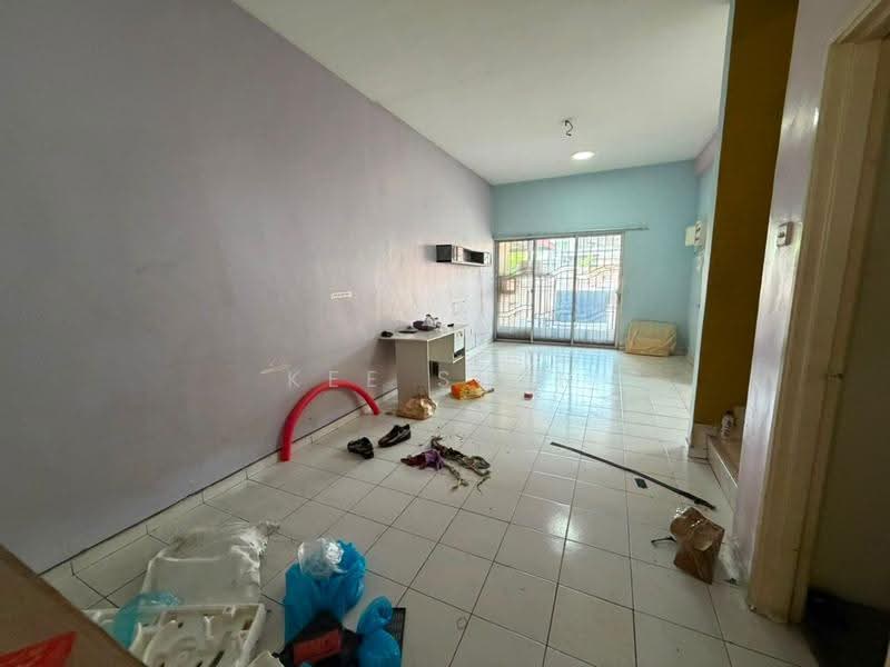 Rumah Teres 2-Tingkat untuk Disewa di Bandar Puteri Klang (Klang) - Kee Shen - Living Room - PropertyGuru.com.my