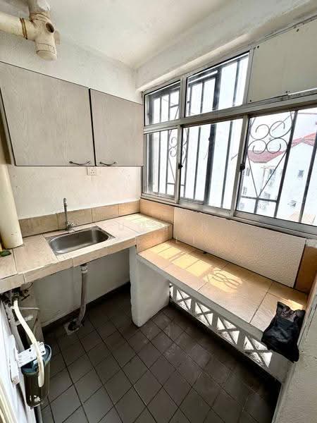 Condominium for Sale at Pantai Hillpark 2 - Luqman Ramli - Kitchen - PropertyGuru.com.my