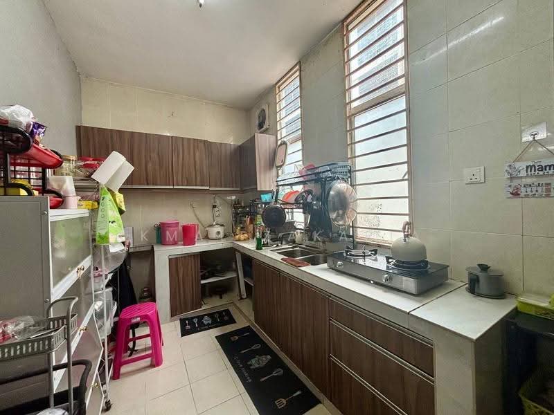 3-storey Terraced House for Sale in Kajang (Selangor) - Akmal Zakaria - PropertyGuru.com.my