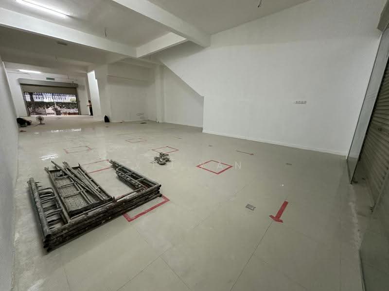 Shop / Office untuk Disewa di Taman Molek (Johor Bahru) - Xiu Yan - Interior - PropertyGuru.com.my