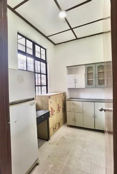Rumah Teres 2-Tingkat untuk Dijual di Taman Pelangi Indah (Ulu Tiram) - Ray Tung - Kitchen - PropertyGuru.com.my