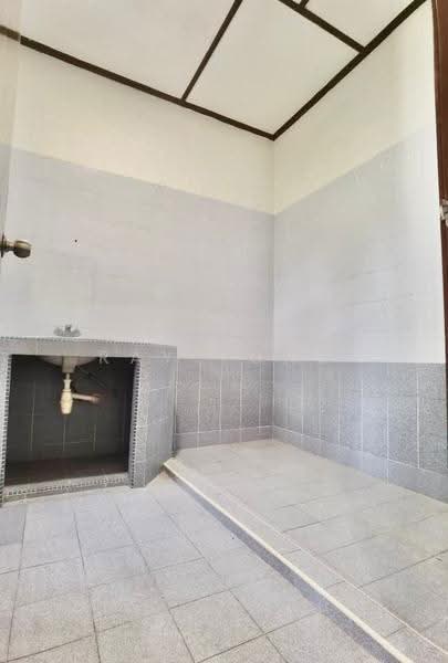 Rumah Teres 2-Tingkat untuk Dijual di Taman Pelangi Indah (Ulu Tiram) - Ray Tung - Bathroom - PropertyGuru.com.my