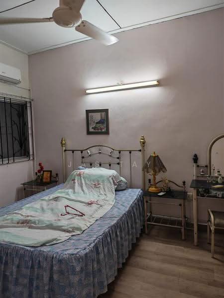 Rumah Teres 2-Tingkat untuk Dijual di Taman Kolam Air (Johor Bahru) - Jas Tay - Bedroom - PropertyGuru.com.my