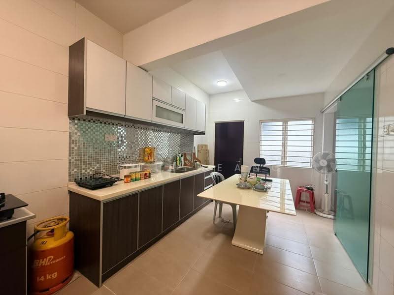 Rumah Teres 2-Tingkat untuk Dijual di Bandar Mahkota Cheras (Cheras) - Louis Leang - Kitchen - PropertyGuru.com.my