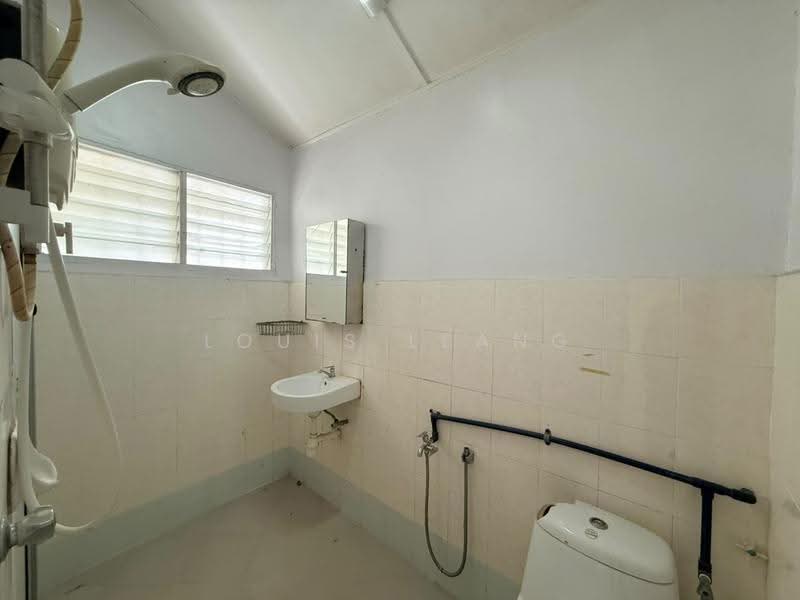 Rumah Teres 2-Tingkat untuk Dijual di Bandar Mahkota Cheras (Cheras) - Louis Leang - Bathroom - PropertyGuru.com.my