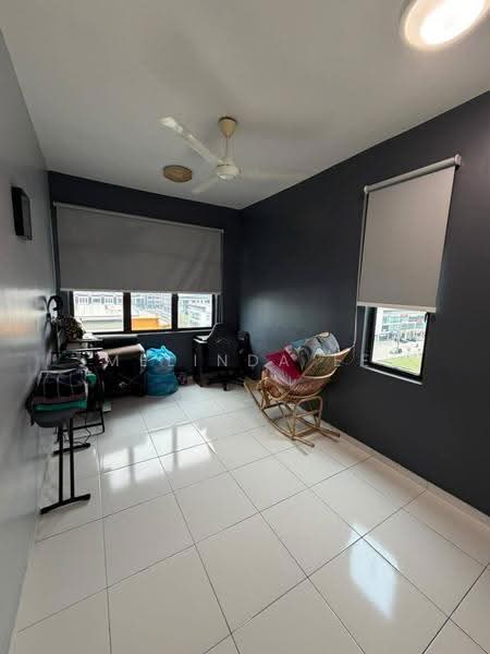 Kediaman Servis untuk Dijual di Sky Gardens Residences - Melinda Ee - Study - PropertyGuru.com.my