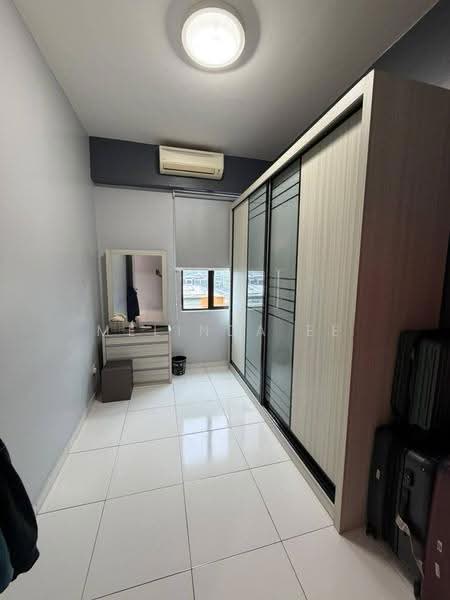 Kediaman Servis untuk Dijual di Sky Gardens Residences - Melinda Ee - Bedroom - PropertyGuru.com.my