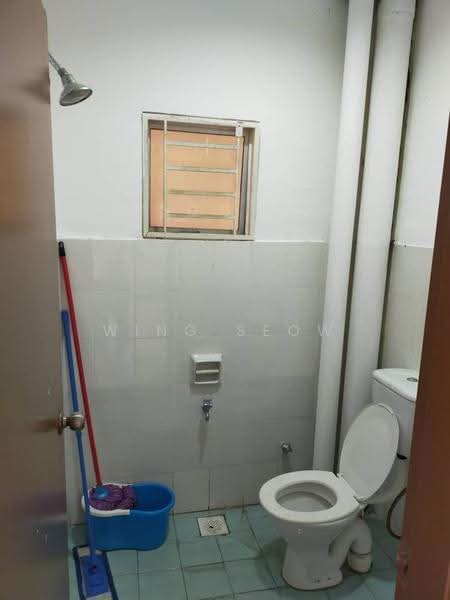 Apartment for Sale at Laguna Biru - Wing Seow - Bathroom - PropertyGuru.com.my